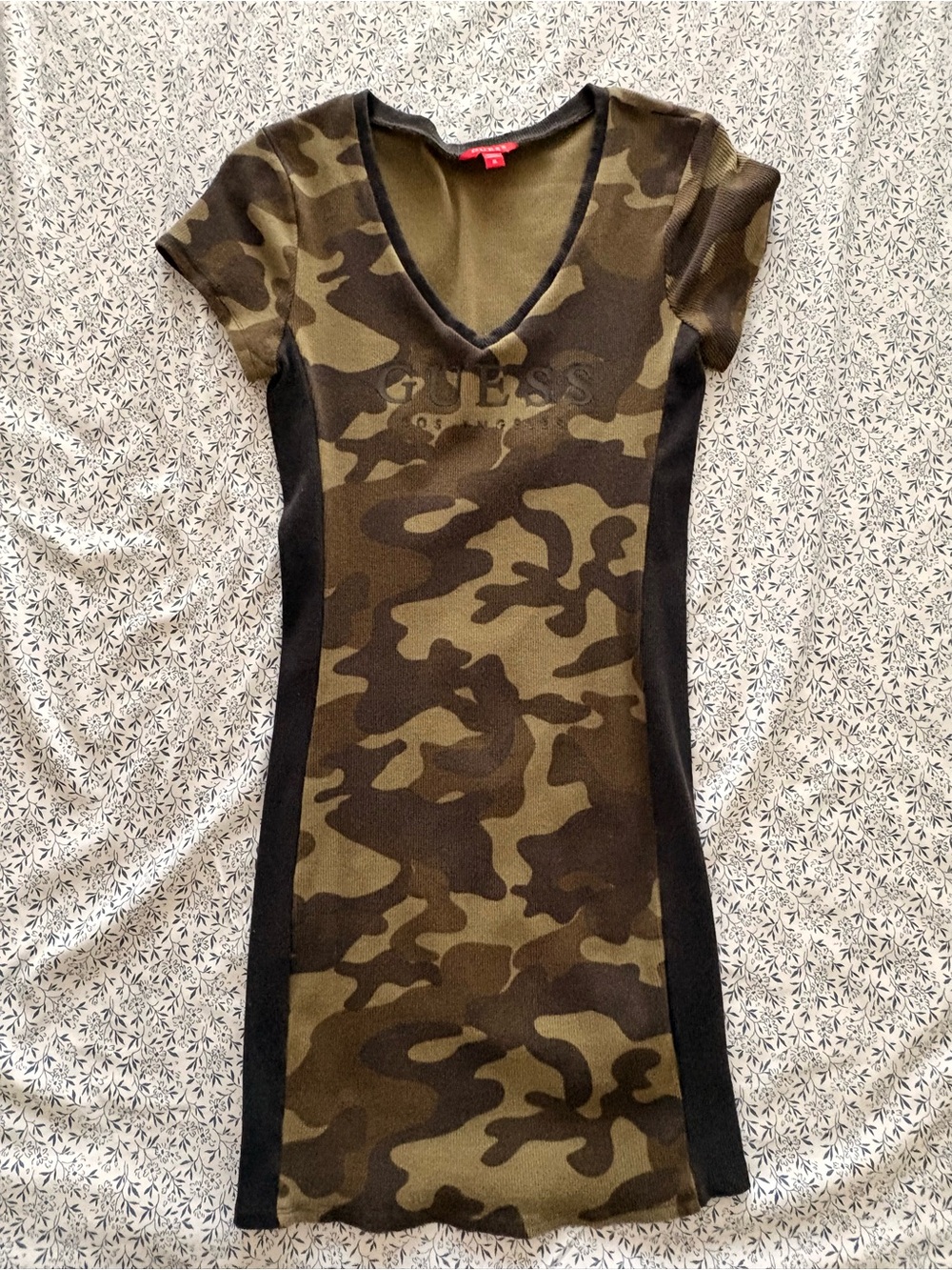 GUESS Olive Green Camo V‑Neck Bodycon Dress